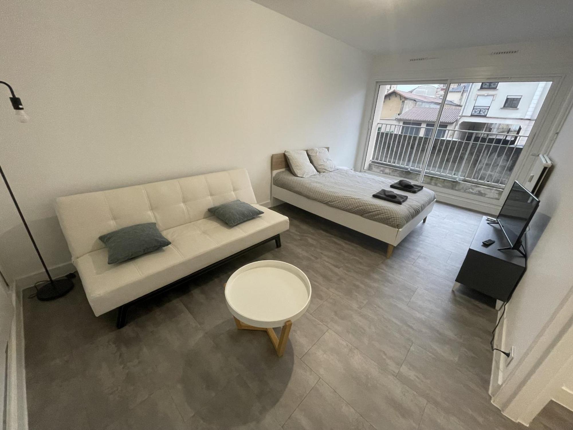 Logement Neuf A Proximite Du Centre Ville Avec Parking Лимож Экстерьер фото